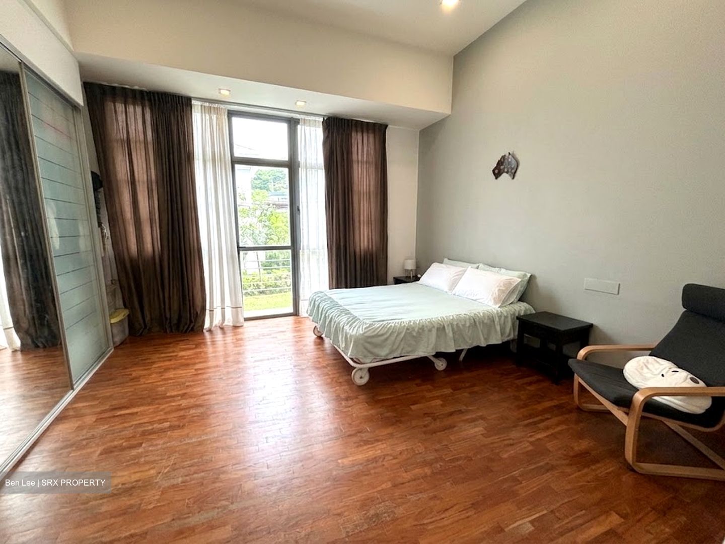 Burgundy Drive (D23),  #612037341